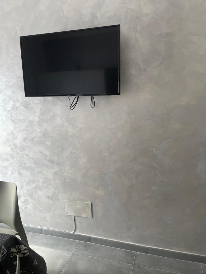Orchidea Apartment ชิวิตาเวกเกีย ภายนอก รูปภาพ